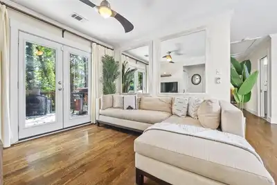 Image de Urban Escape: 5br Retreat