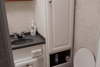 Image de 2-bedroom camper cottage Close to many outdoor activities and small towns.