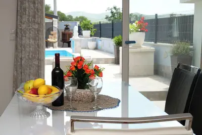 Image de Maison Luketini dvori (97091-K1) - Marina