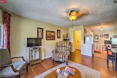 Image de Lake Life 2br in the Heart of Gotl!