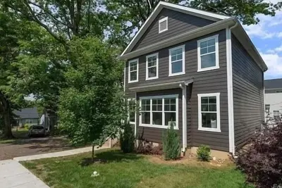 Image de Downtown Villa - steps from the heart of Waxhaw