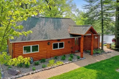 Image de Cozy waterfront cabin retreat in Crivitz Wi