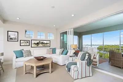 Image de Waterfront 3br condo with amazing sunset views