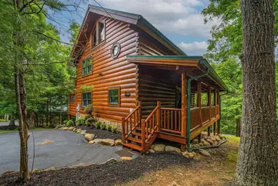 Image de 2 King suites with 2 sofa beds, fireplace & hot tub Book Now for Spring!