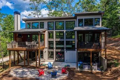 Image de Bougie Bear ~ 3br Luxury Cabin ~ Pets Considered!