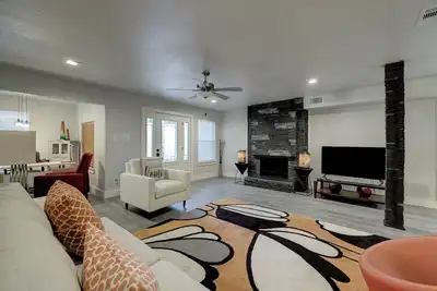 Galleria/Tanglewood Cozy Gateway