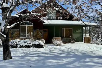 Image de Charming Bend Family Home 10 Minutes from Downtown