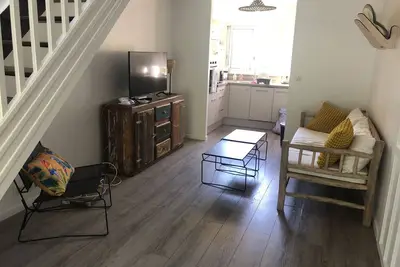 Image de Magnifique Appartement T3 2 Minutes à Pied du Lagon