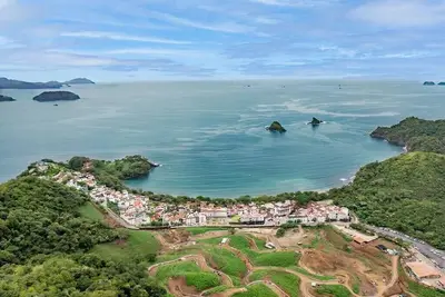 Image de Beach Steps, European Charm & Ocean Adventures