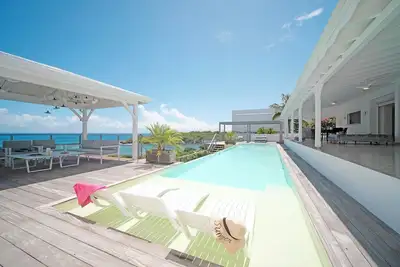 Image de Villa d'exception vue mer à 180° avec 2 piscines et 5 suites pour10