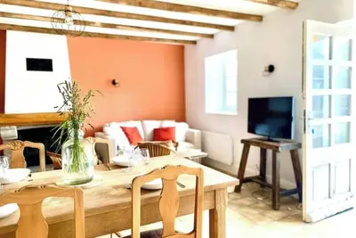 Image de Cottage rénové entre Dinan & Côte d'Émeraude. Terrasse, jardin, parking gratuit