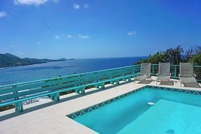 Wake Up to Paradise: Stunning Ocean Views at Reef Break Vista