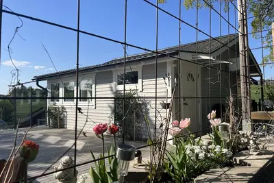 Image de Nice cottage with lake view