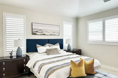 Exquisite 4-bedroom and 4b villa  Irvine eastwood