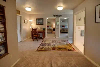 Image de The Leaning Tree Lodge a Great Family or Group Retreat