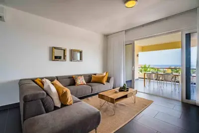 Image de Royal Palm Resort Luxury ocean view apartment\n
