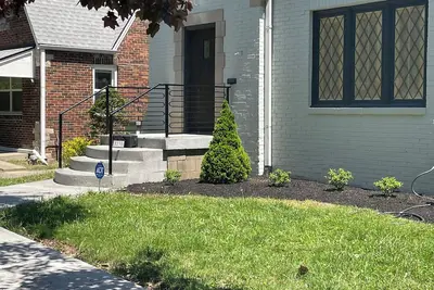 Image de Beautifully restored home in Butler Tarkington Walking Distance to Butler Campus