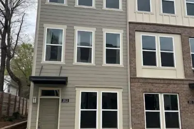 Image de Beautiful 2br townhome in Plaza midwood uptown