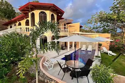 Image de White Water Ocean View, Mountain Jungle View, Pool w/Sun Shelf, lots of Wildlife