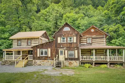 Image de Historic Cabin Retreat ~ 2 Mi to Seneca Rocks!
