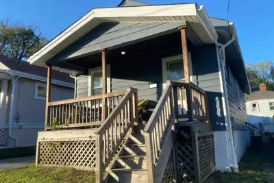 Cozy Ranch House Close to Everything.
