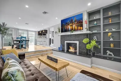 Image de Sophisticated • Stylish • Near Disneyland!