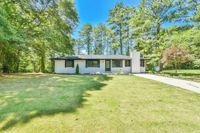 Image de Stunning Renovated Home Near Battery Park and City