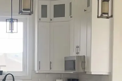 Image de Lake Loft Villa at Sandy Beach Regional Park and golf course.