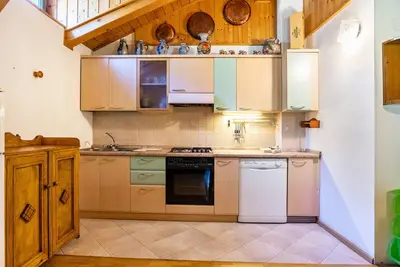 Image de Appartement \"Casa Ai Laresi 2\" avec jardin privé et Wi-Fi