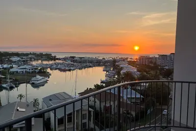 Image de Ideal Cullen Bay location, close to everything, and with the best views
