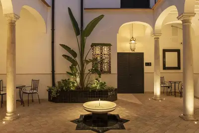 Image de Penthouse lumineux avec 2 chambres et 2 salles de bain avec espace extérieur