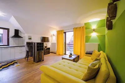 Image de Forest Nest with mountain view