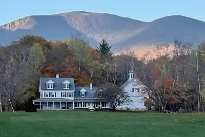 Image de Elegant 1860 farm, w/ 210a x-country ski trails & maple-sugar farm on Spruce Mt.