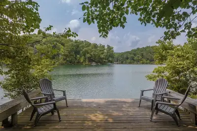 Image de The Alpine Lake House by Innsbrook Vacations!