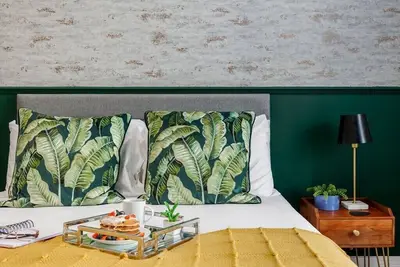 Image de Beautiful Family Apt w/ Free Gym & Parking