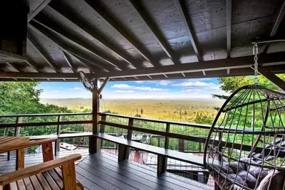 Image de Cozy Luxury Cottage with Stunning View\n\n