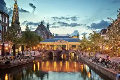 Image de Leiden City Centre Canal View Apartment in a 1750's building