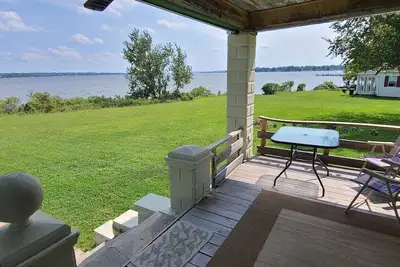 Image de Peaceful Suite on the Water \"Osprey. \" Sunrise over the river from your porch.