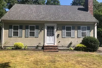 Image de Steps to the Beach, Beautiful Home in East Falmouth