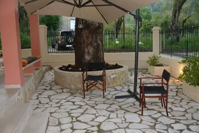Image de Enchanting Ipsos Haven | 3 Bedrooms | Villa Magia | Al Fresco Dining | Steps from the Beach