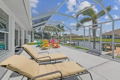 Image de Charming and Peaceful Waterfront Vacation Retreat