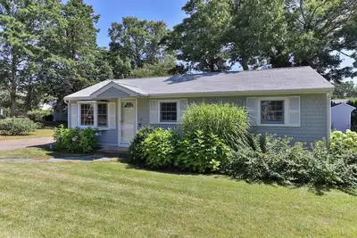 Image de Popponesset-3 Bedrooms, Sleeps 6, A/C and Private Beach