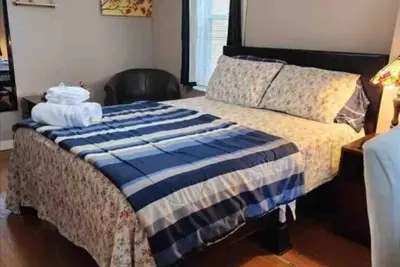 Image de Spacious 5 Bedroom Gem house in Pa - 5 miles from the Airport!