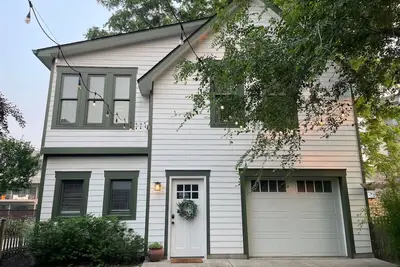 Image de 547 Carriage House Fletcher Home