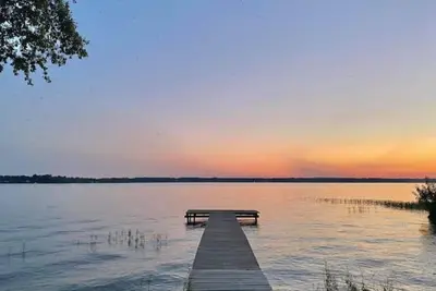 Image de \"Lost Crab\", beautiful 3br, big yard, private dock