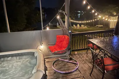 Image de Waterside Bliss on Lake Sinclair