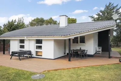 Image de \"Albrekt\" - 500m from the sea by Interhome