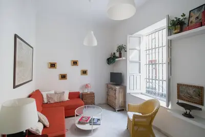 Image de Appartement Andalou à Séville avec Patio et Cuisine Équipée
