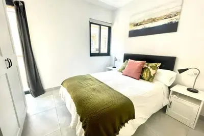 Image de Appartement moderne 1 chambre avec balcon, clim et Wi-Fi au cœur de Séville