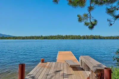 Image de Lakeside Cabin With Private Dock & Sandy Beach